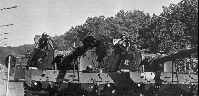 Image of C Battery howitzer at 4th of July Parade in 1967.